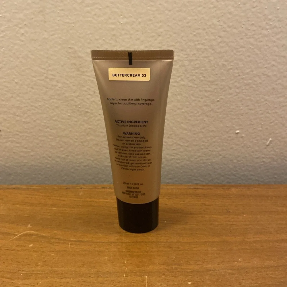 Bare Minerals Complexion Rescue Matte Tinted Moisturizer SPF 30 - BUTTERCREAM 03